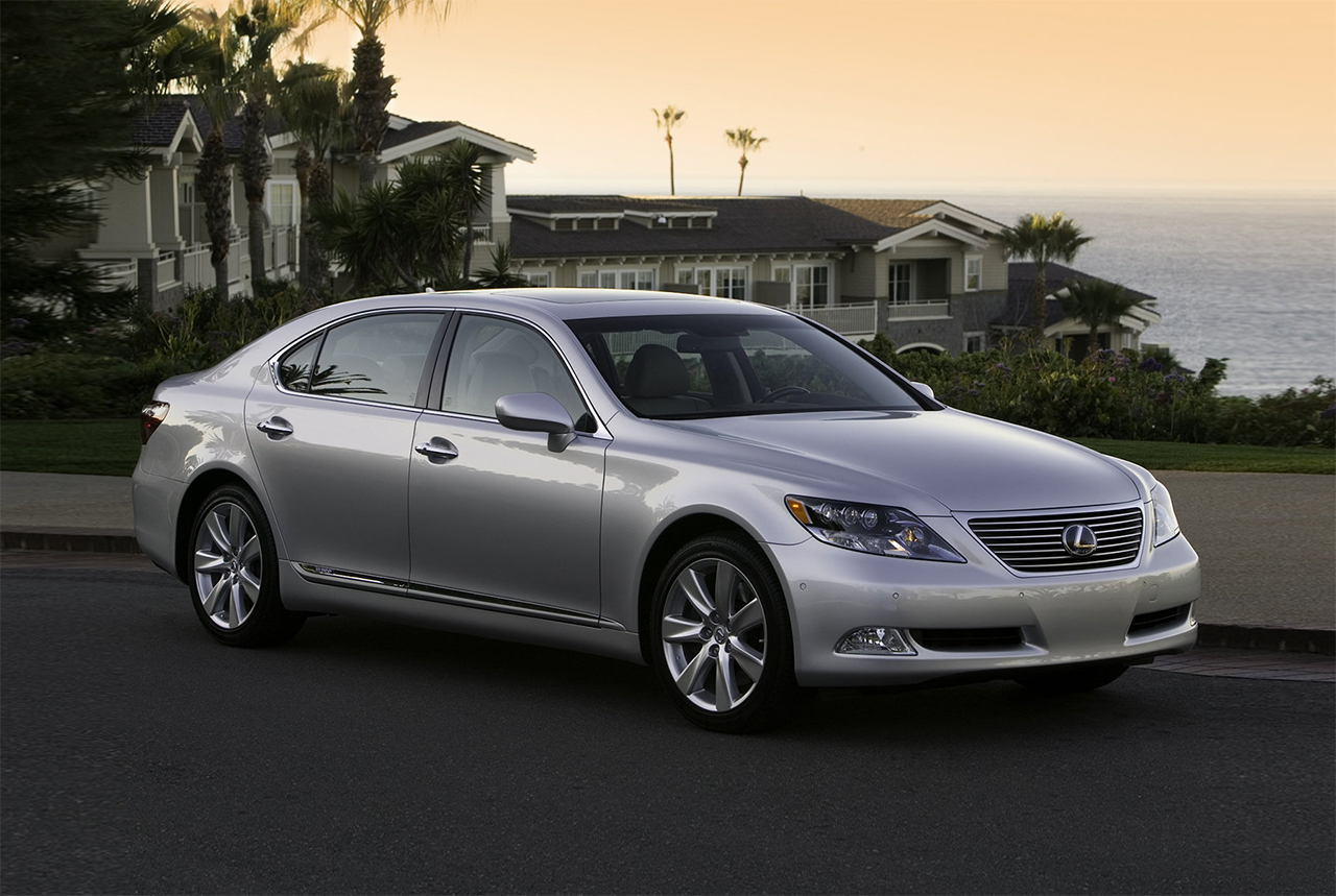 Lexus ls600hl 2008