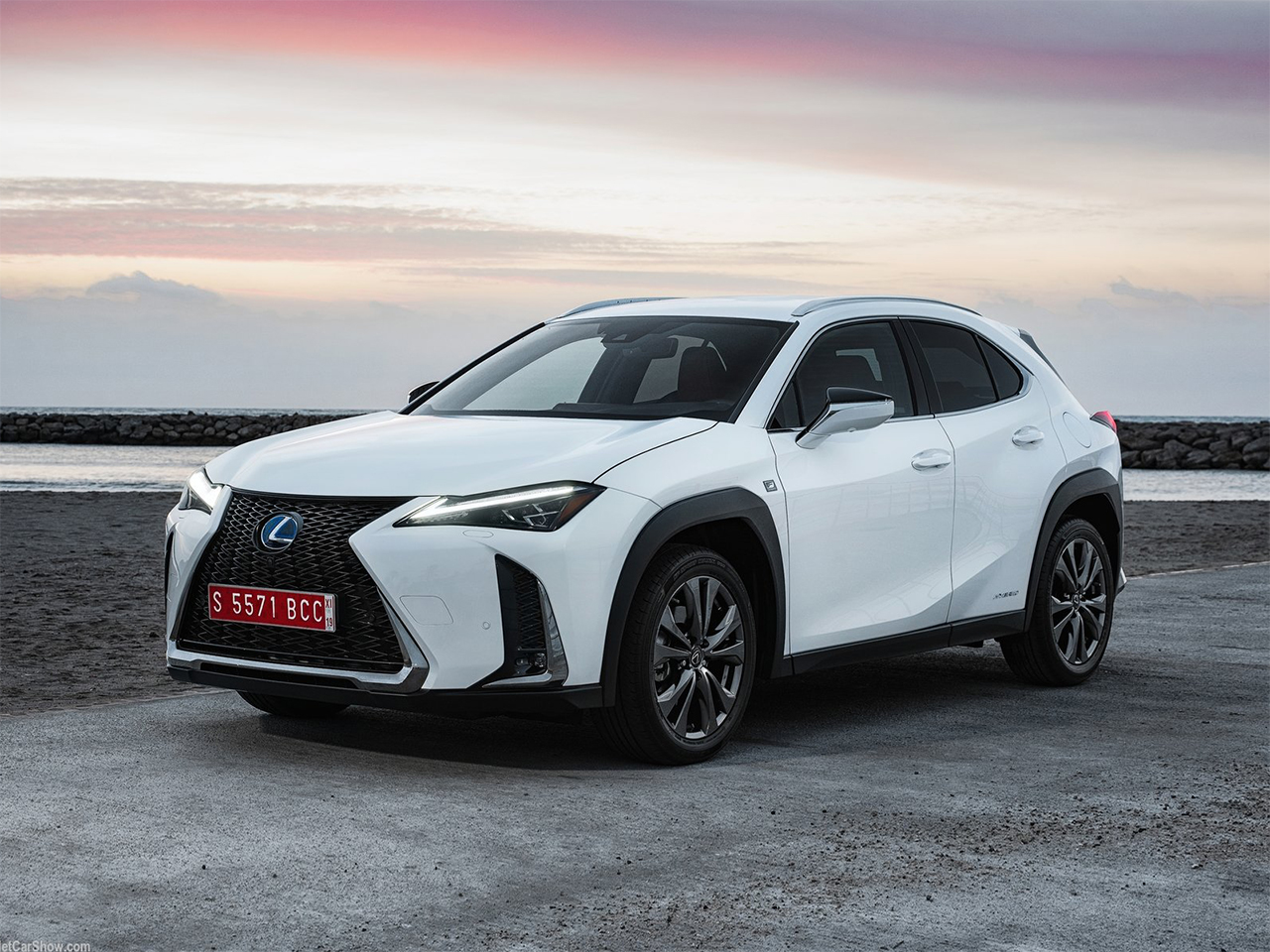 Lexus ux200 характеристики